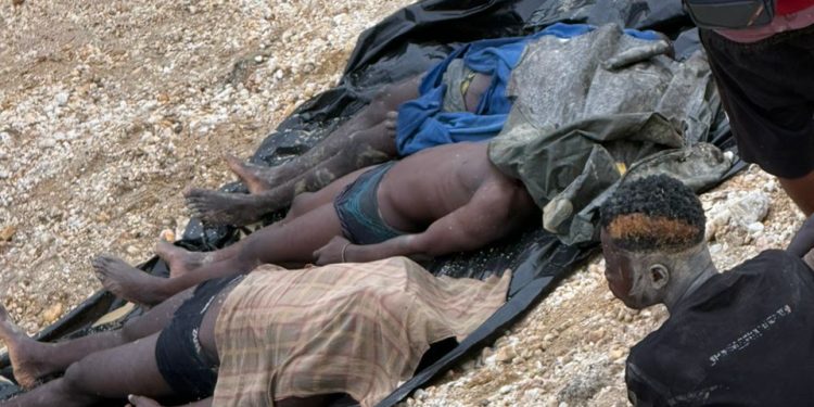 VIDEO: Tragedy in Skuumu: Four Young Illegal Miners Killed in Pit Collapse
