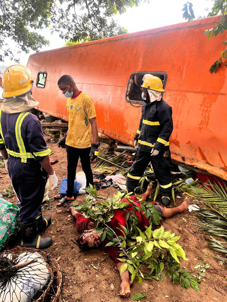 GNFS RESPONDS TO MULTIPLE ROAD TRAFFIC CRASHES IN VOLTA REGION; 6 DEAD, 34 RESCUED