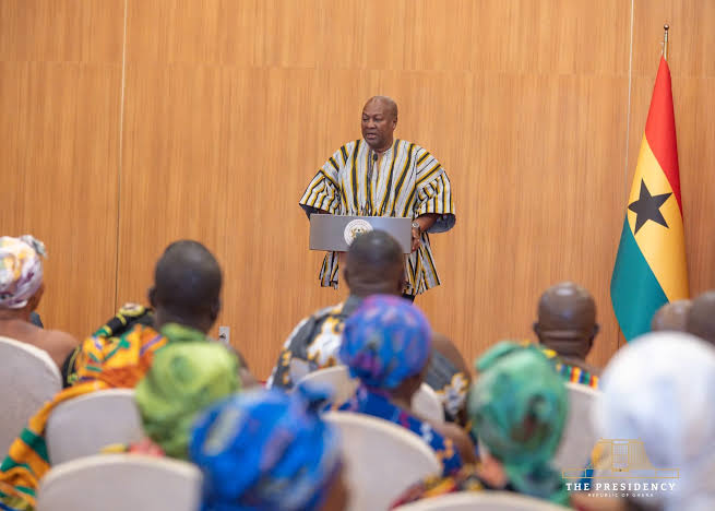 Mahama Urges Chiefs To Collaborate With DCEs To Drive Development