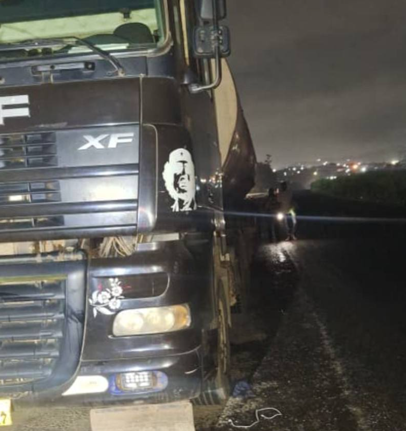 50 Cartons of Shea Butter Oil Spill on Accra–Kumasi Highway After Tanker Leak