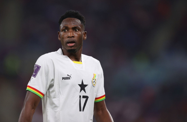 Baba Rahman Announces Return to Ghana Premier League